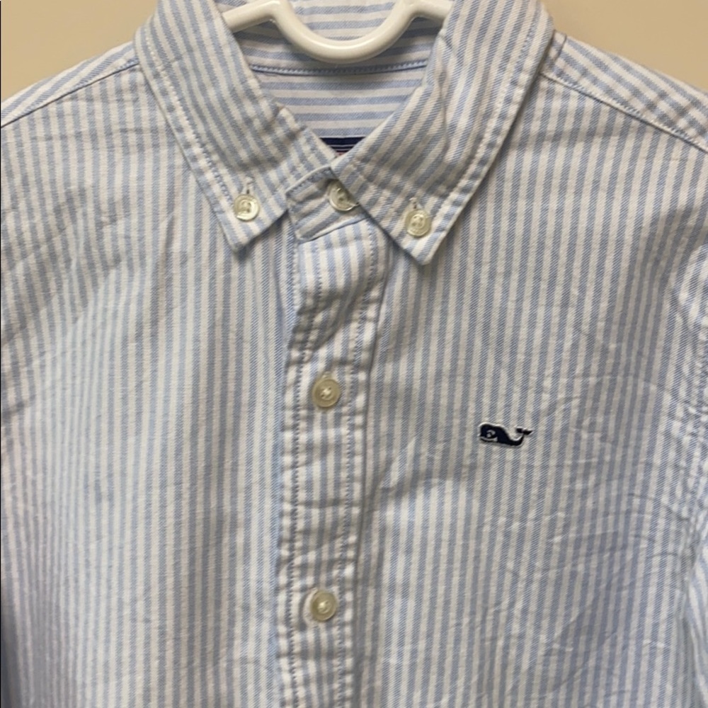 Vineyard Vines button down shirt
